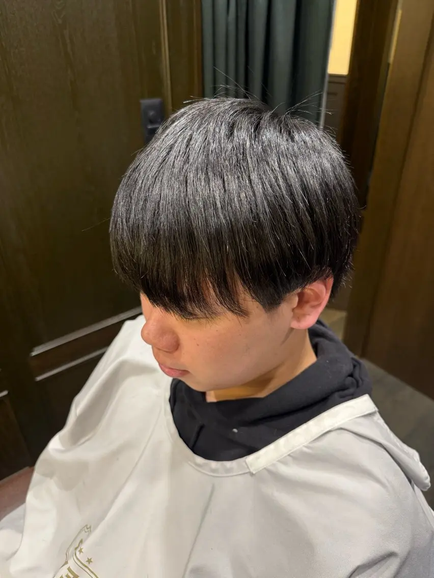 ミディアム メンズ カット 縮毛矯正 HATAKEYAMA SHIONEのヘアスタイル
