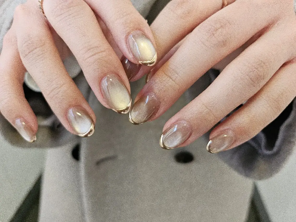 ネイル フレンチネイル ジェルネイル マグネットネイル ミラーネイル オフィスネイル puku nail 🌼kazu🌼のネイルデザイン