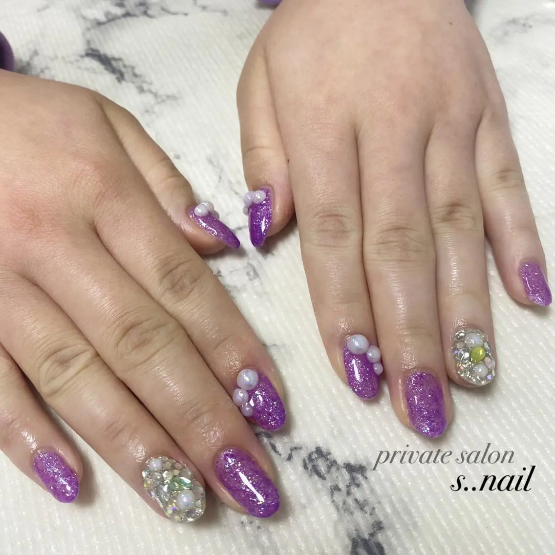 ネイル ラメ(グリッター) パープル ハンドネイル フットネイル s..nail / MORITAのネイルデザイン