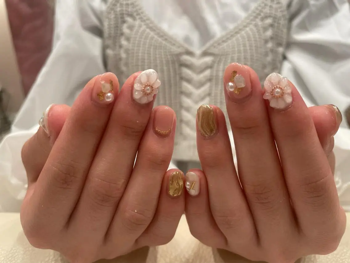 ネイル ♡ビジュール♡ NAIL &まつ毛のマツエク・マツパデザイン