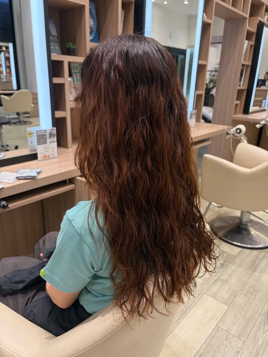 ロング パーマ カット パーマ 能登 彩穂のヘアスタイル