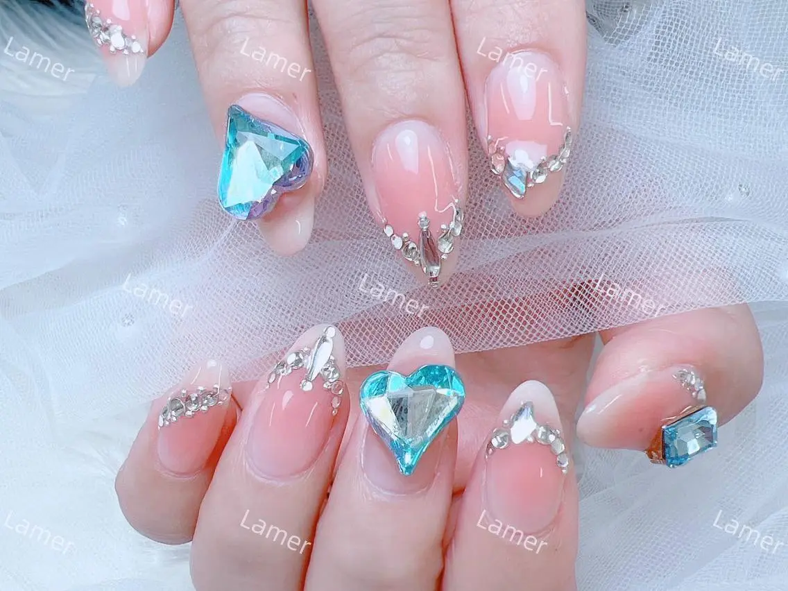 ネイル Merit メリット_のネイルデザイン