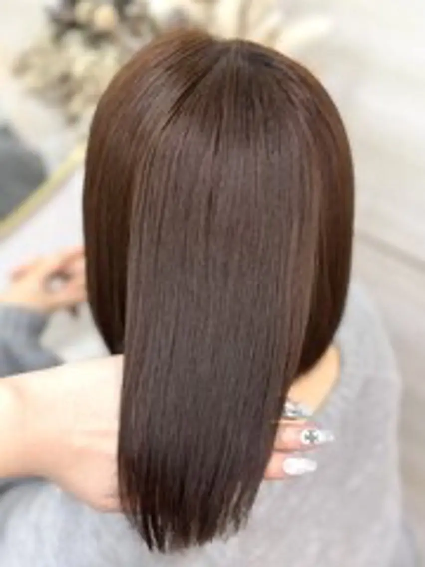 ショート カラー 💜eluあやね💜 🫧カラー・縮毛矯正のヘアスタイル