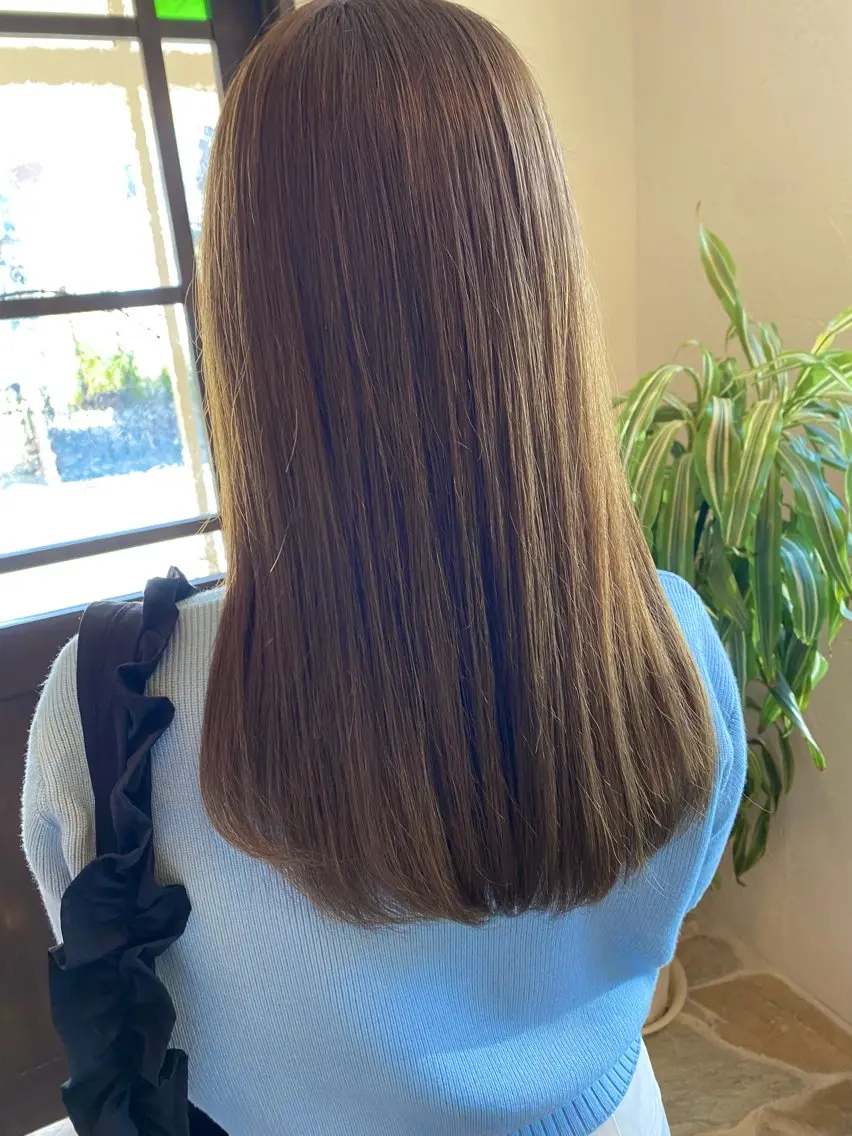 カラー オリーブカラー 井上 歩美のヘアスタイル