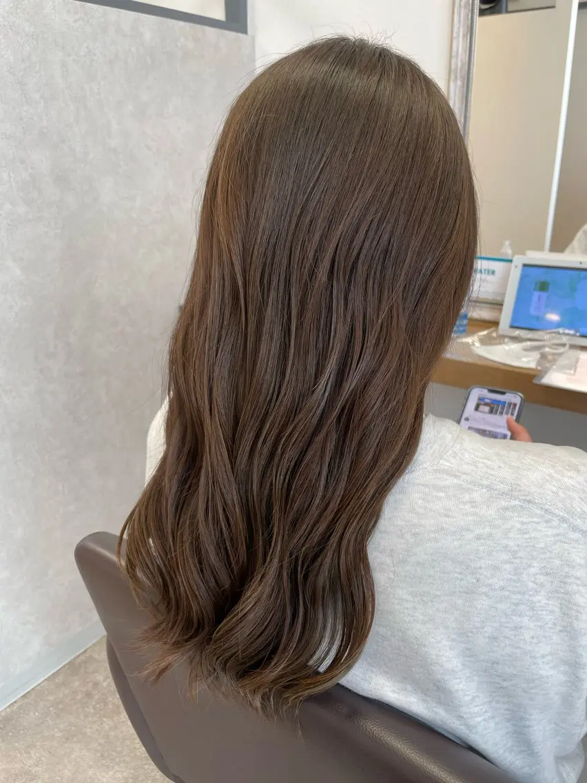 セミロング カラー 髪質改善×METEO 店長 貞松直也のヘアスタイル