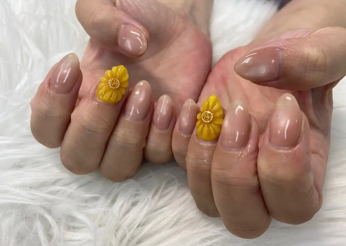 ネイル reyel Aのネイルデザイン