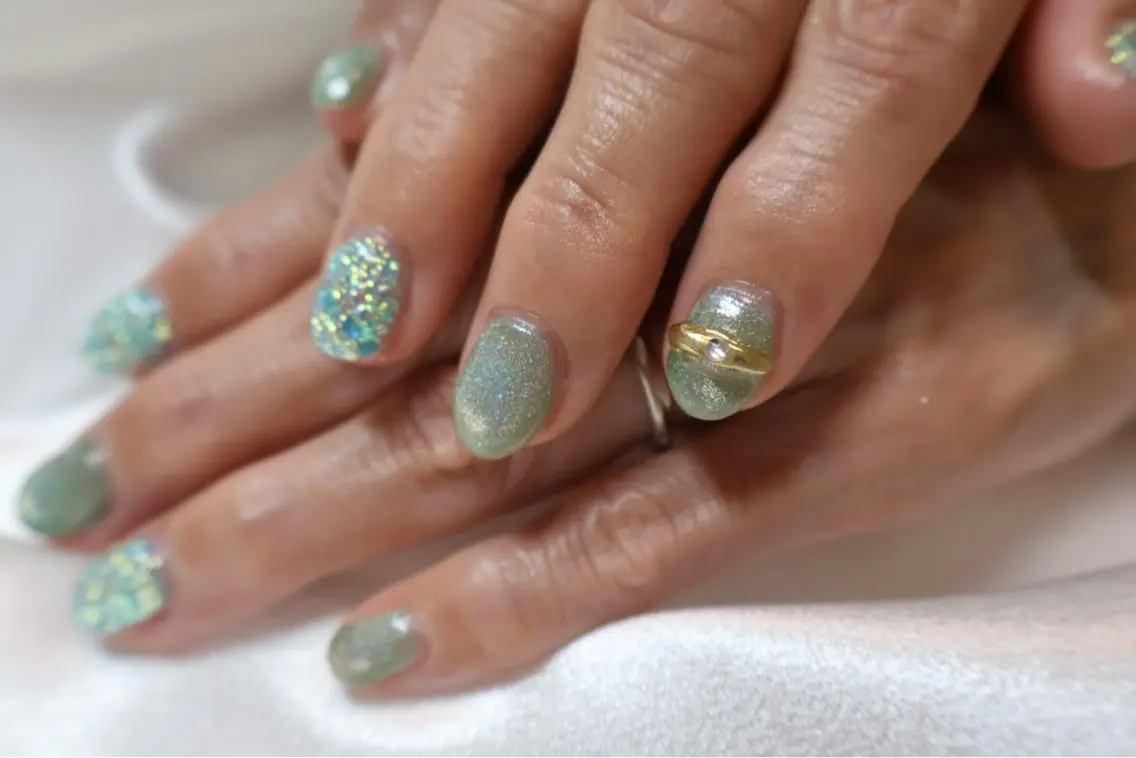 ネイル マグネットネイル MOA Nailのネイルデザイン