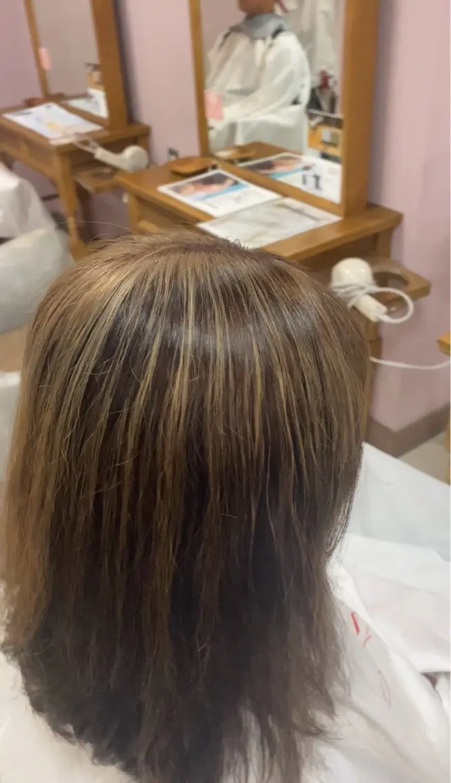 ミディアム カラー 黒田 海紘のヘアスタイル