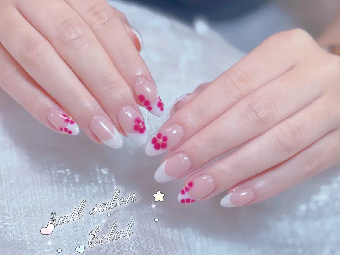 ネイル ネイルサロンエクラ 🫧Shizukaのネイルデザイン