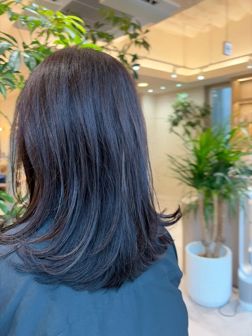 ミディアム レイヤーカット Ha naのヘアスタイル
