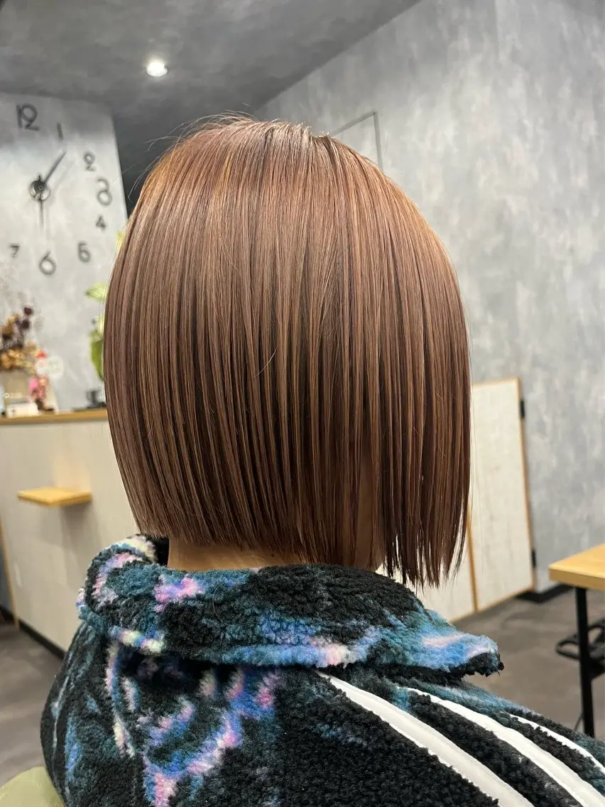 ショート カラー ボブ 韓国風ヘア レイヤーカット 外ハネヘア 〜tiehair 小幡のヘアスタイル