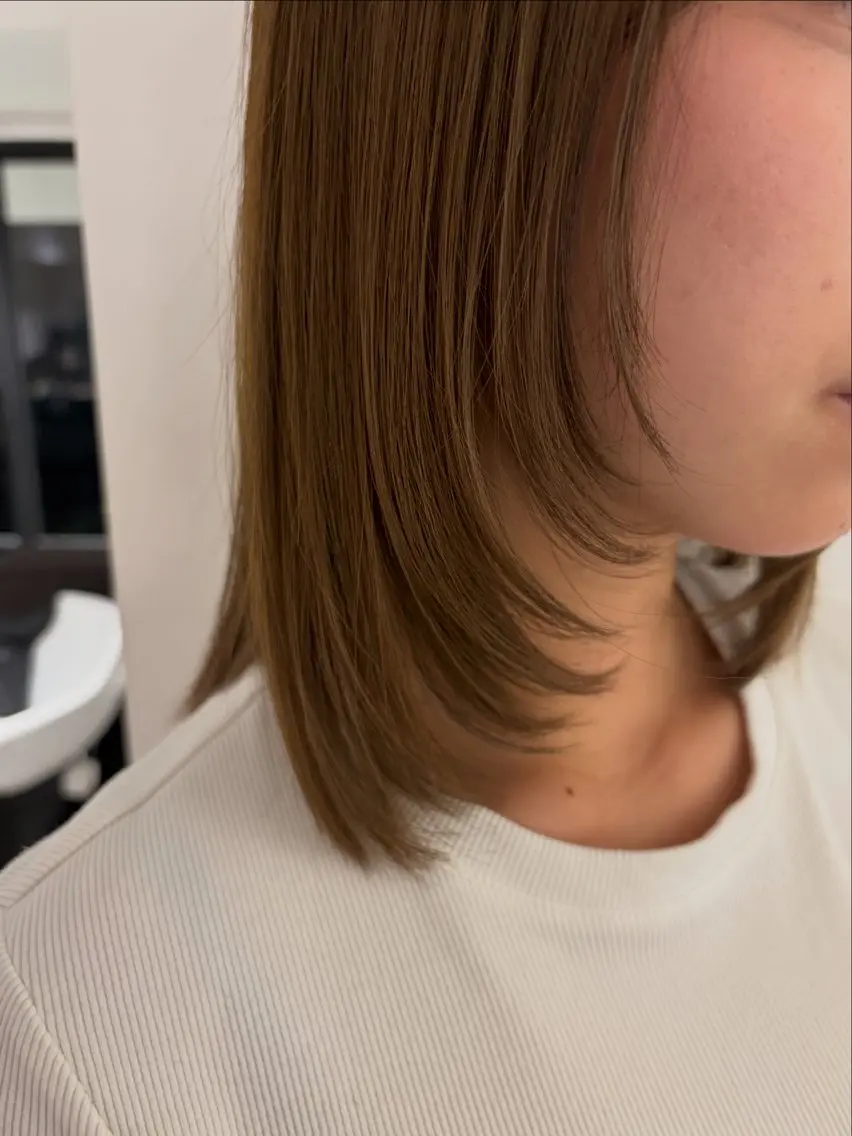 ミディアム UNBIRTHDAY amiのヘアスタイル