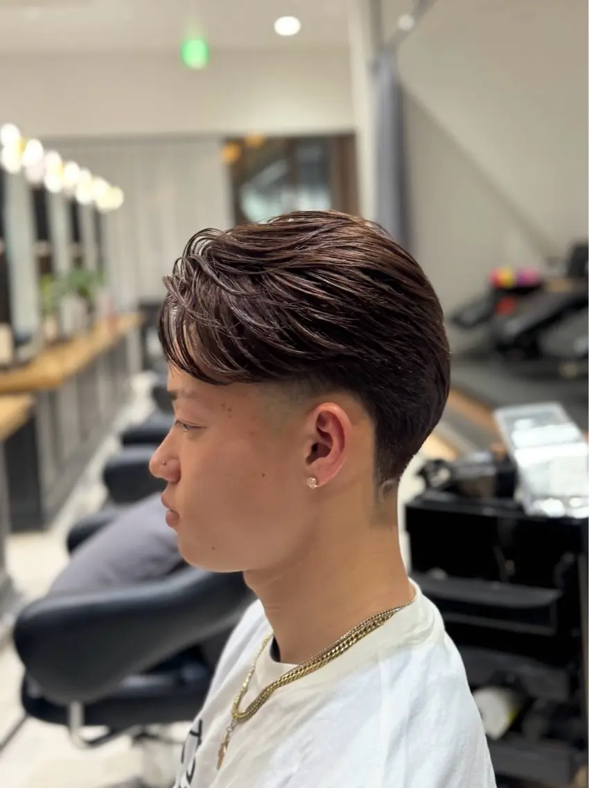 メンズ メンズハイライト 伊志嶺 竜季のヘアスタイル