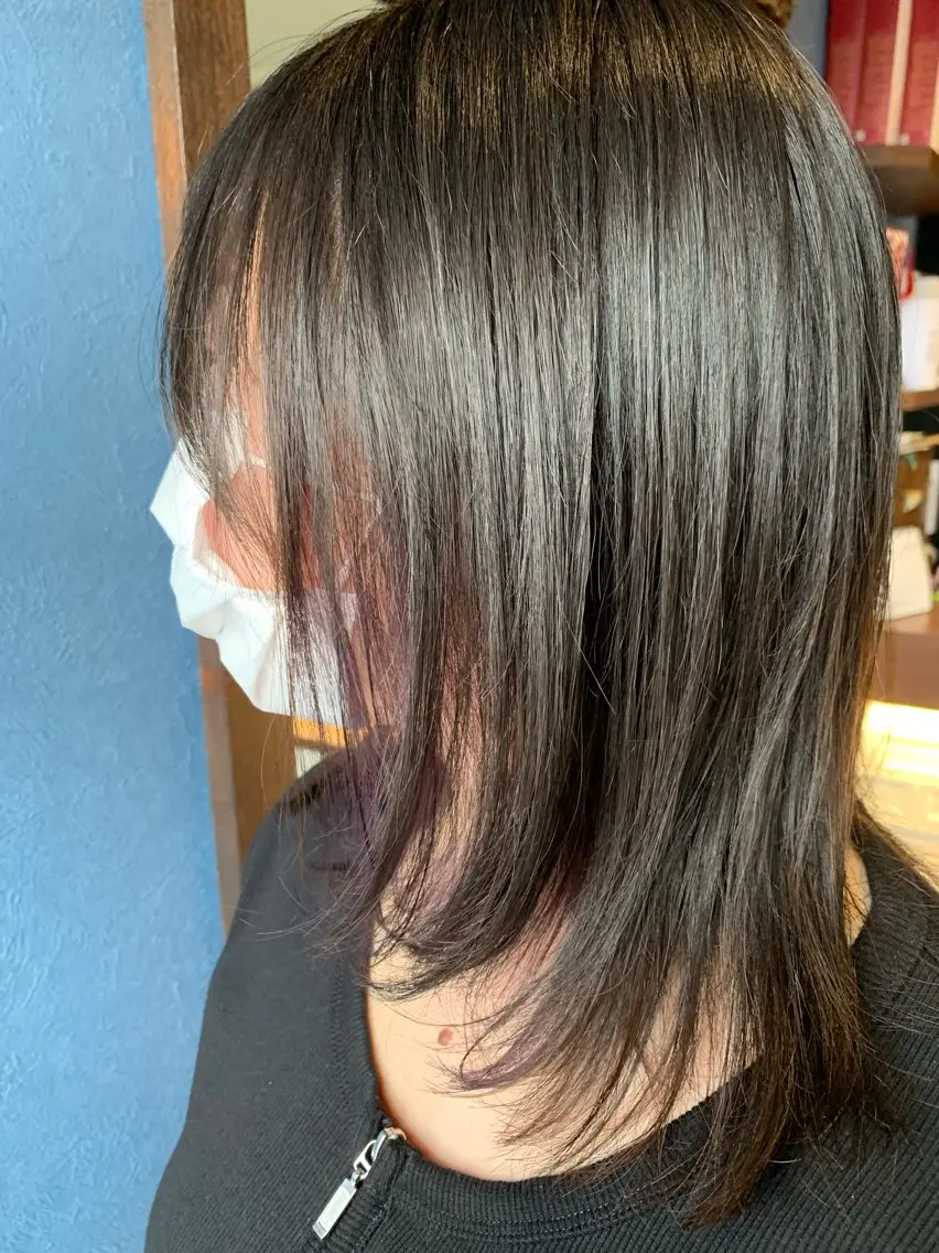 セミロング カラー イヤリングカラー ラベンダーカラー レイヤーカット ✨白髪ぼかし 🍀MINAKO☆のヘアスタイル