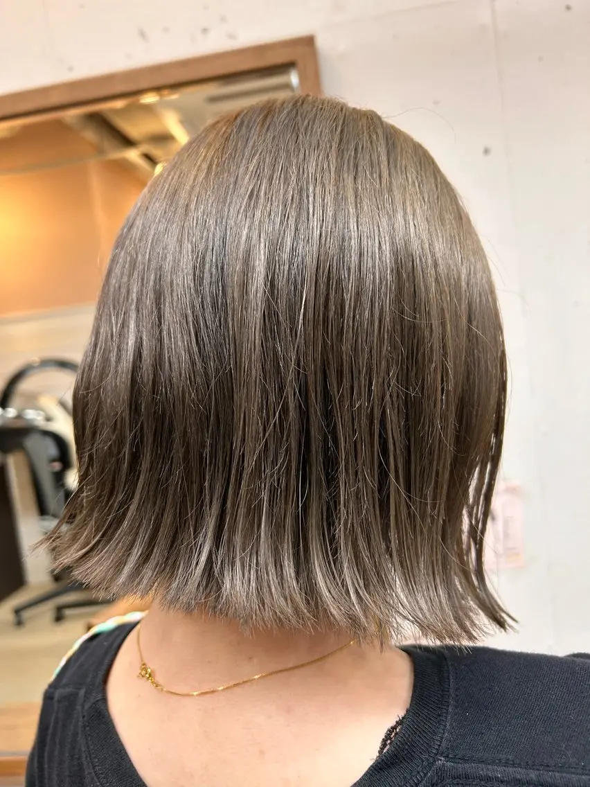 ショート 外ハネヘア 井上 愛梨のヘアスタイル
