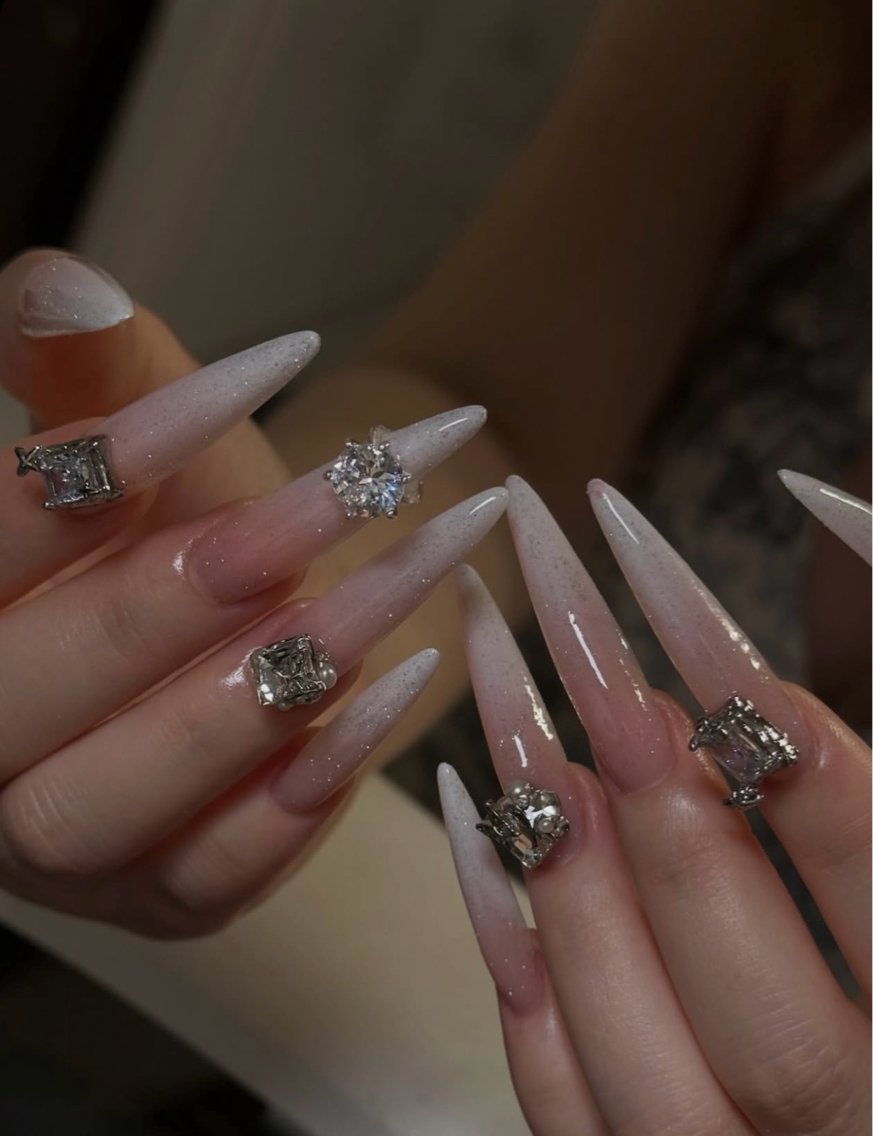 ネイル ハンドネイル NiJi Nailsのネイルデザイン