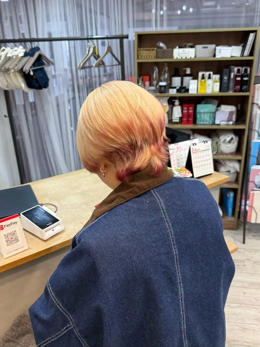 カラー ヘアカラー 高山 穂香のヘアスタイル