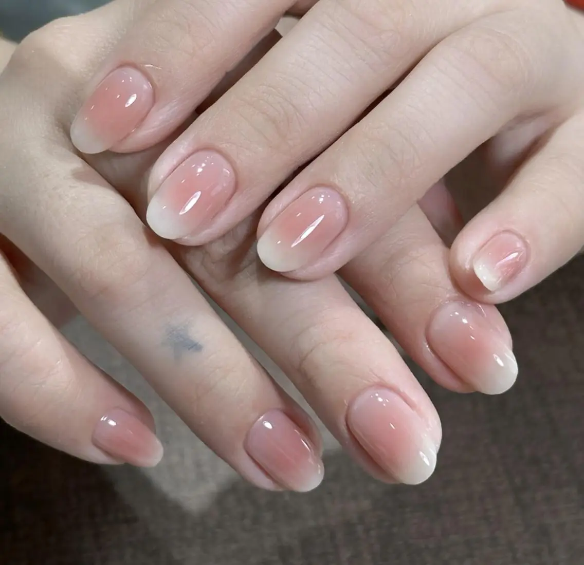 ネイル ハンドネイル 🎀 NaNa_nailのネイルデザイン