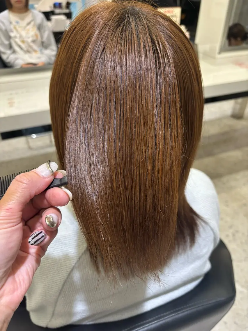 ミディアム 山田 ひかりのヘアスタイル