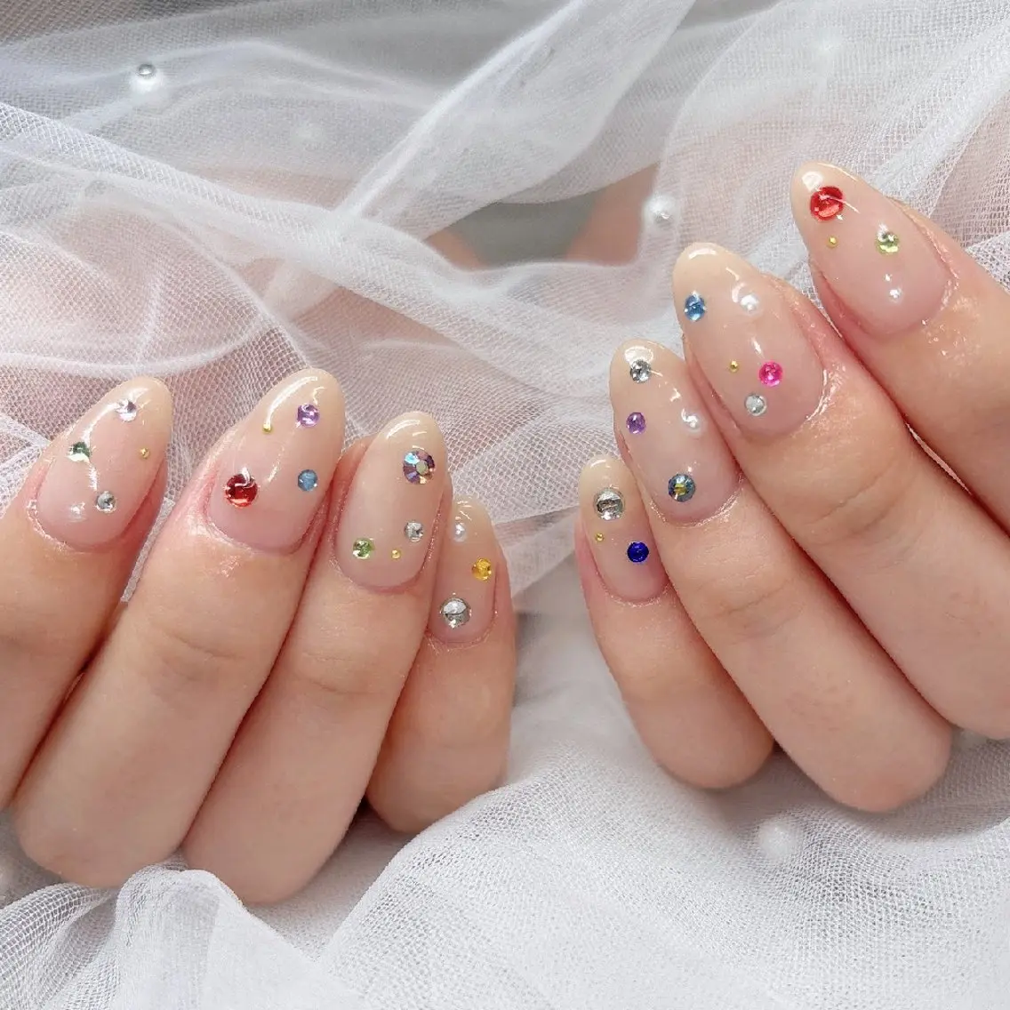 ネイル ストーンネイル ワンホンネイル ハンドネイル ハンドケア 心斎橋Salon Epokkuのネイルデザイン