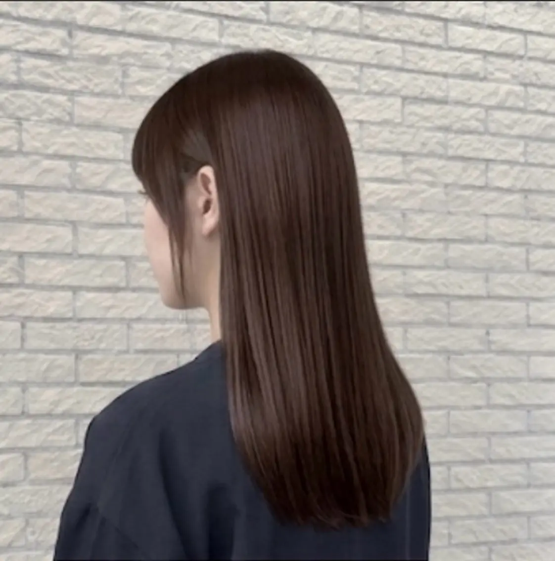 ロング 透明感カラー特化若山 結愛のヘアスタイル