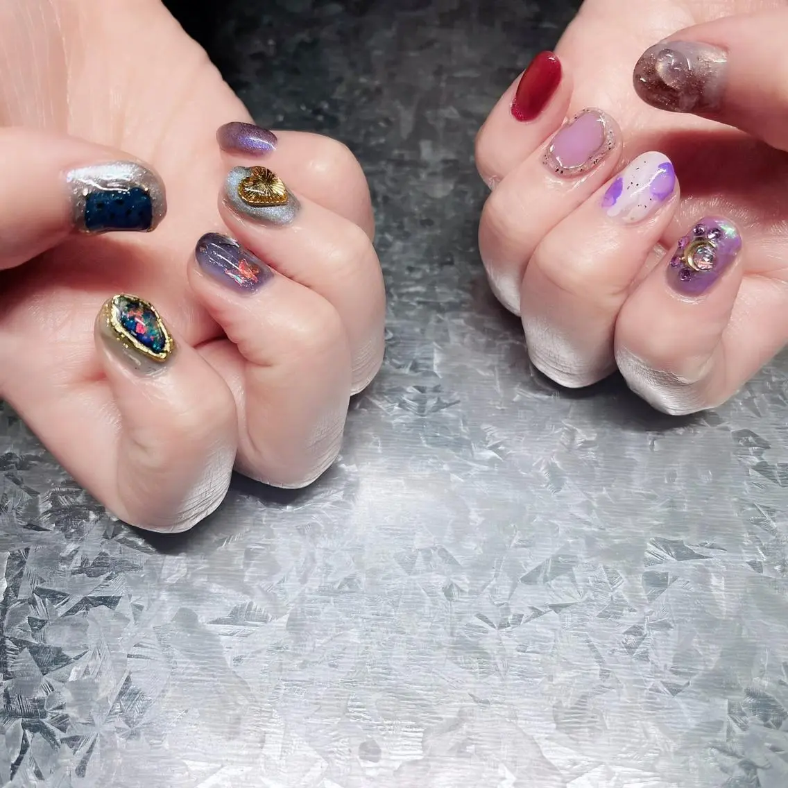 ネイル オーロラネイル 氷ネイル・うるうるネイル 韓国ネイル マグネットネイル ミラーネイル ハンドネイル VOLLMOND nailのネイルデザイン