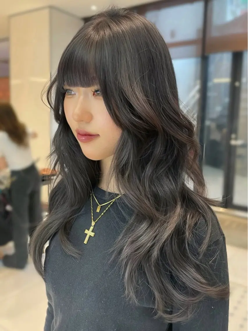 セミロング レイヤーカット カット ヘアカラー 【韓国❤️海外ヘア】 AYAKAのヘアスタイル