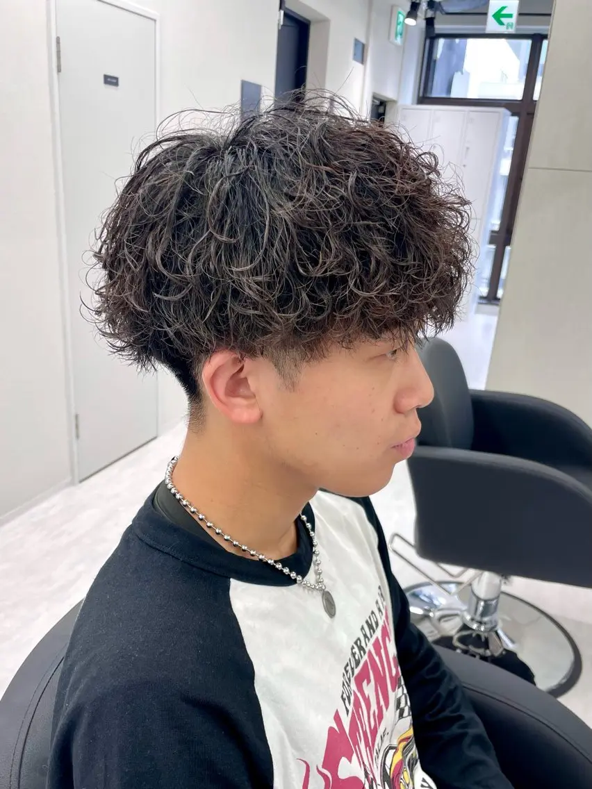 パーマ メンズ メンズパーマ 波巻きパーマ カット パーマ 福永速人 /メンズパーマのヘアスタイル