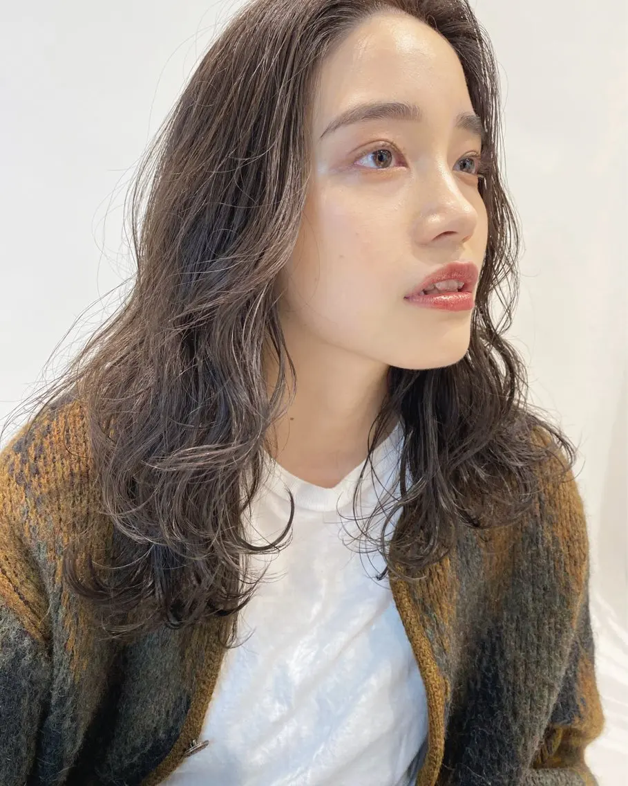 セミロング カラー ベージュカラー 透明感カラー オリーブベージュ レイヤーカット カット パーマ トリートメント 堀江将太朗/恵比寿/ メンズカットのヘアスタイル