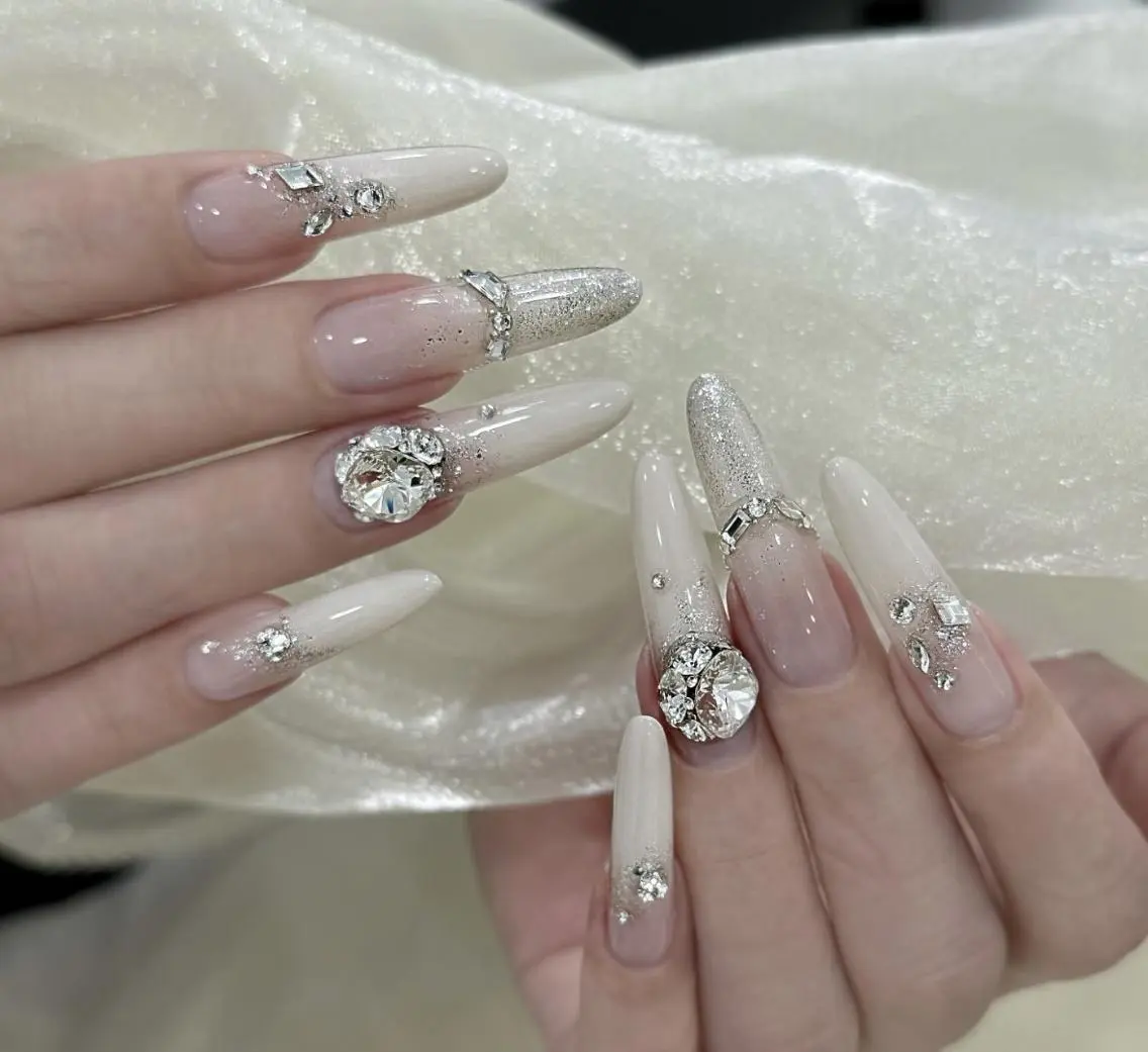 ネイル ハンドネイル エリ🫧 nail池袋東口のネイルデザイン