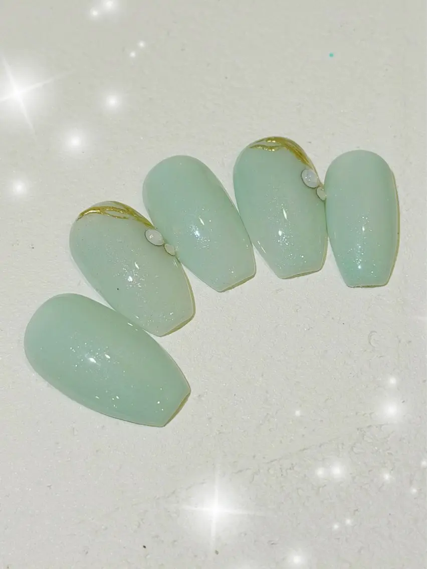 ネイル グリーン ミラーネイル ハンドネイル Dress Me Nail 鈴木のネイルデザイン
