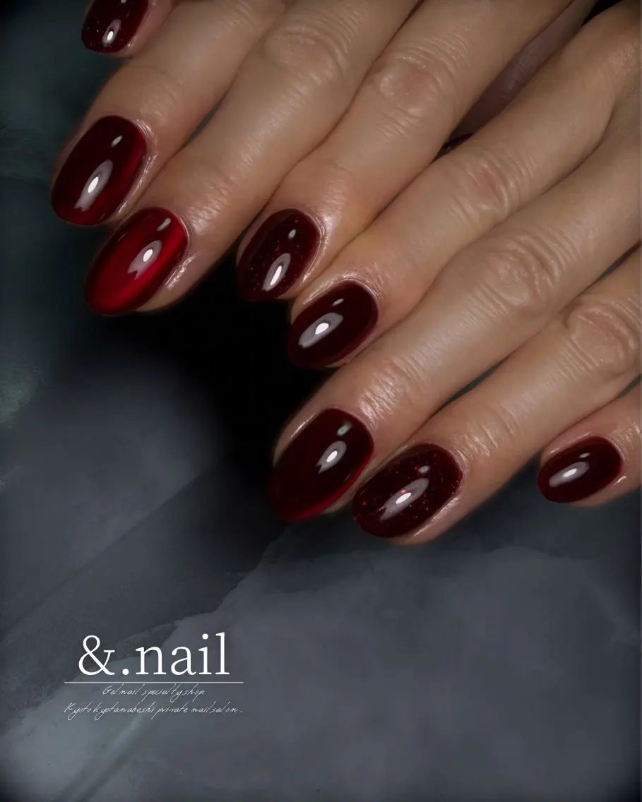 ネイル ボルドー フラッシュネイル ハロウィン キラキラネイル マグネットネイル ハンドネイル &.nail/ ニュアンス/持込み可のネイルデザイン