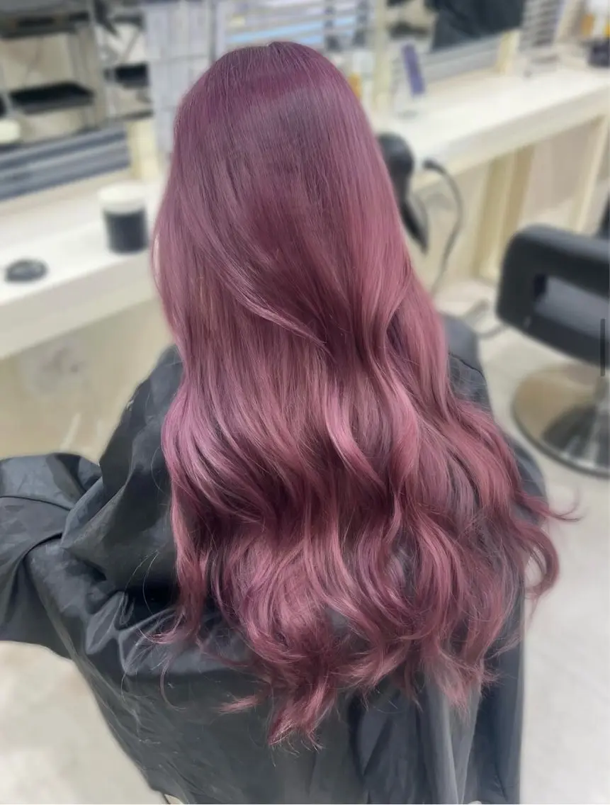 ロング カラー ヘアアレンジ ヘアカラー 韓国レイヤー＆ピンク 艶髪🩶maikoのヘアスタイル