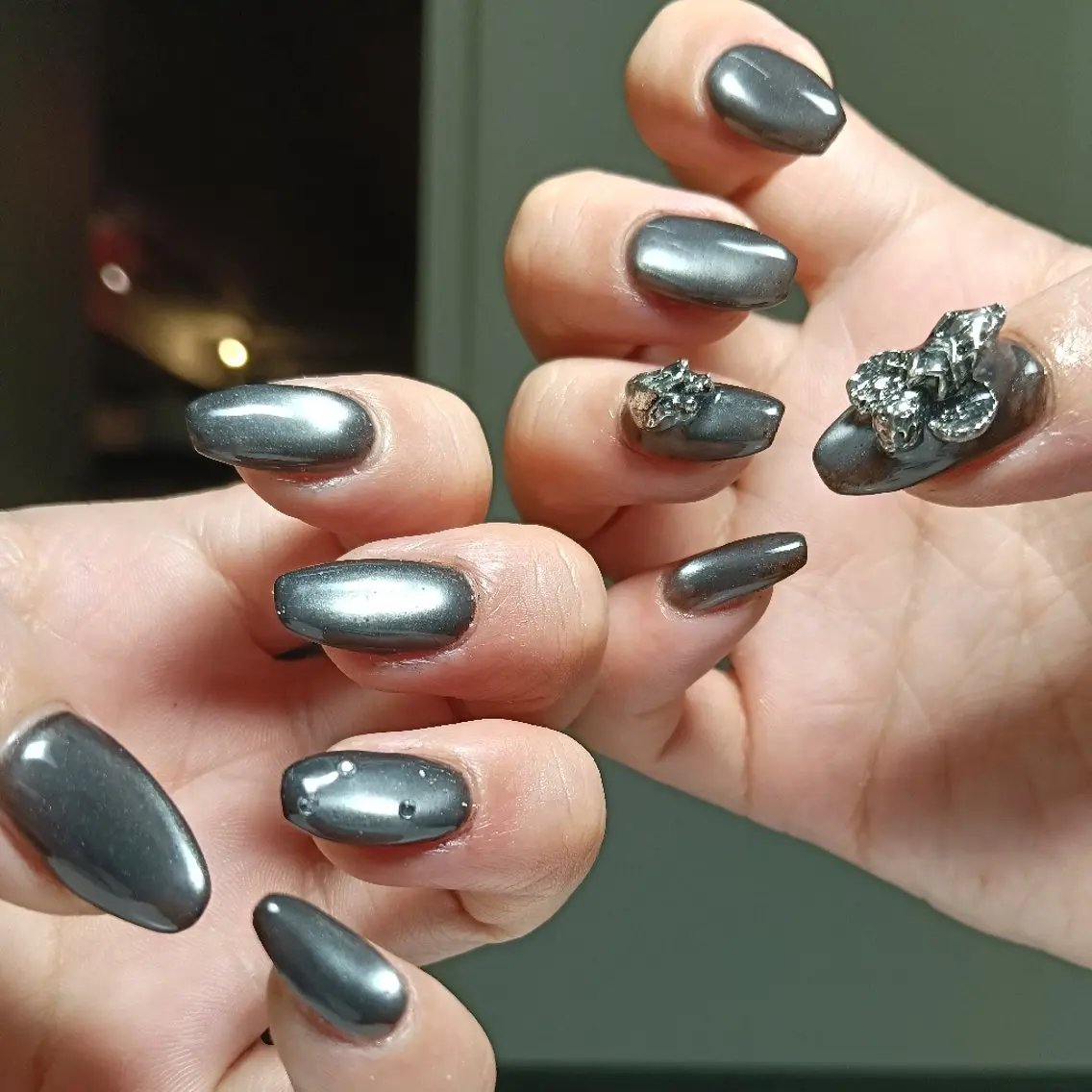 ネイル ハンドネイル 菫Nails🌝 夜間サロンのネイルデザイン
