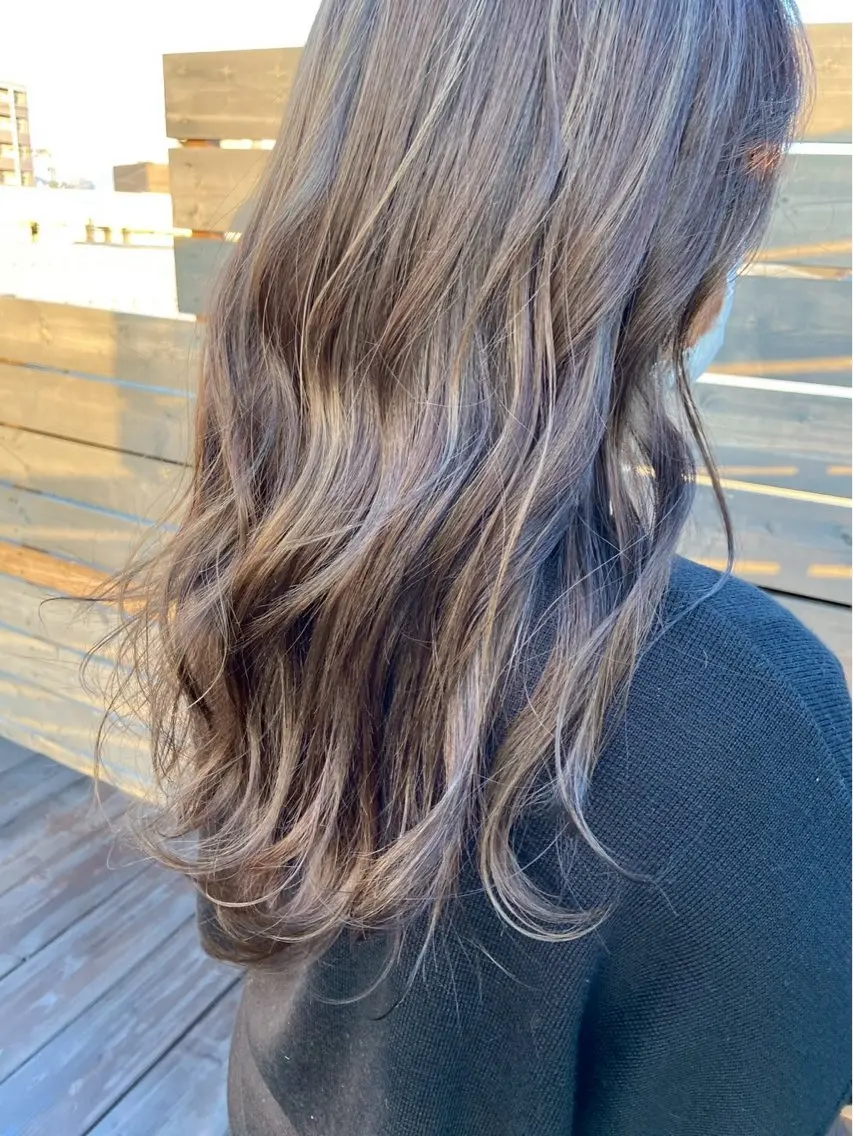 カラー TIDEHAIR YUUNAのヘアスタイル