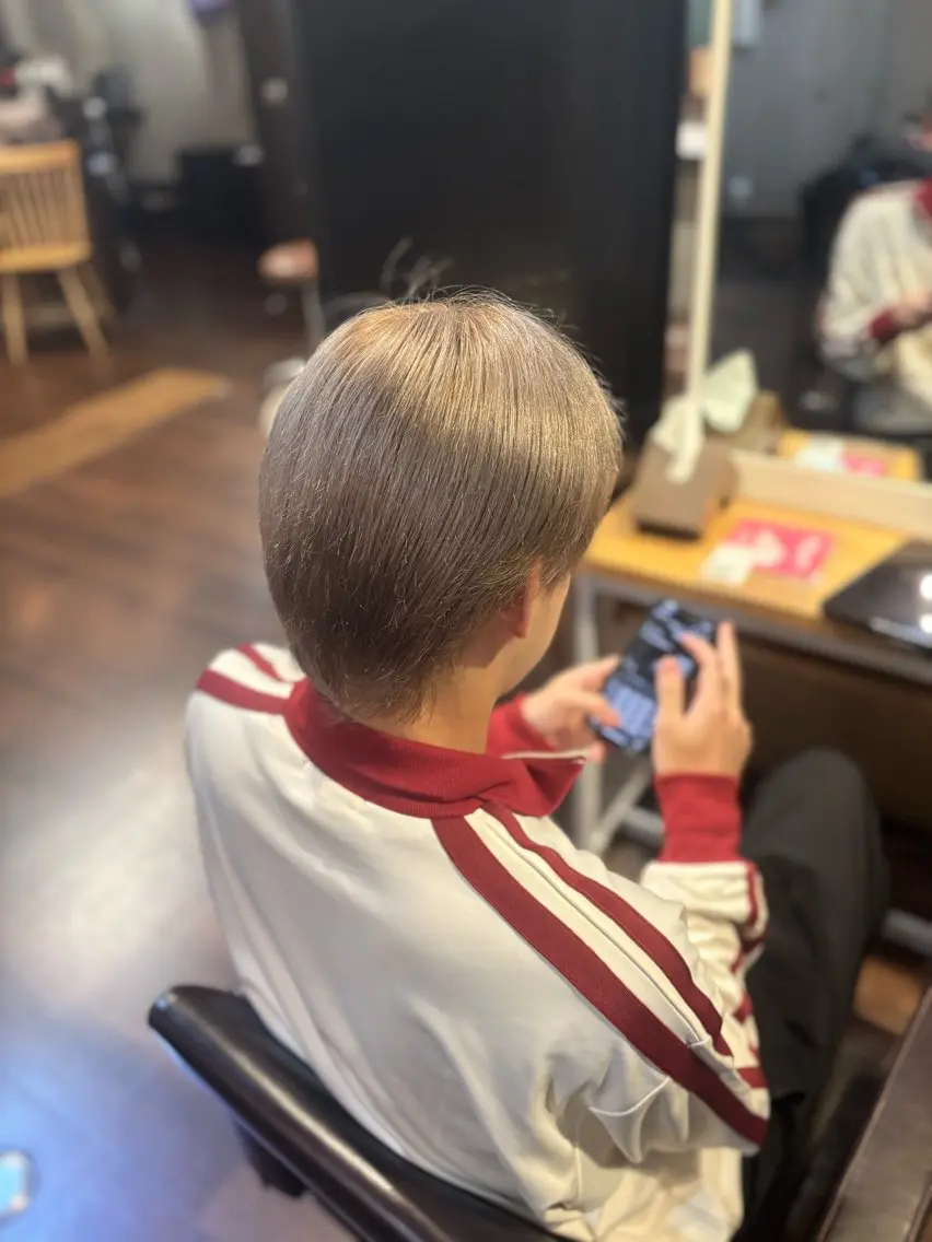 カラー メンズ グレージュ ヘアカラー natsumi 🌷のヘアスタイル