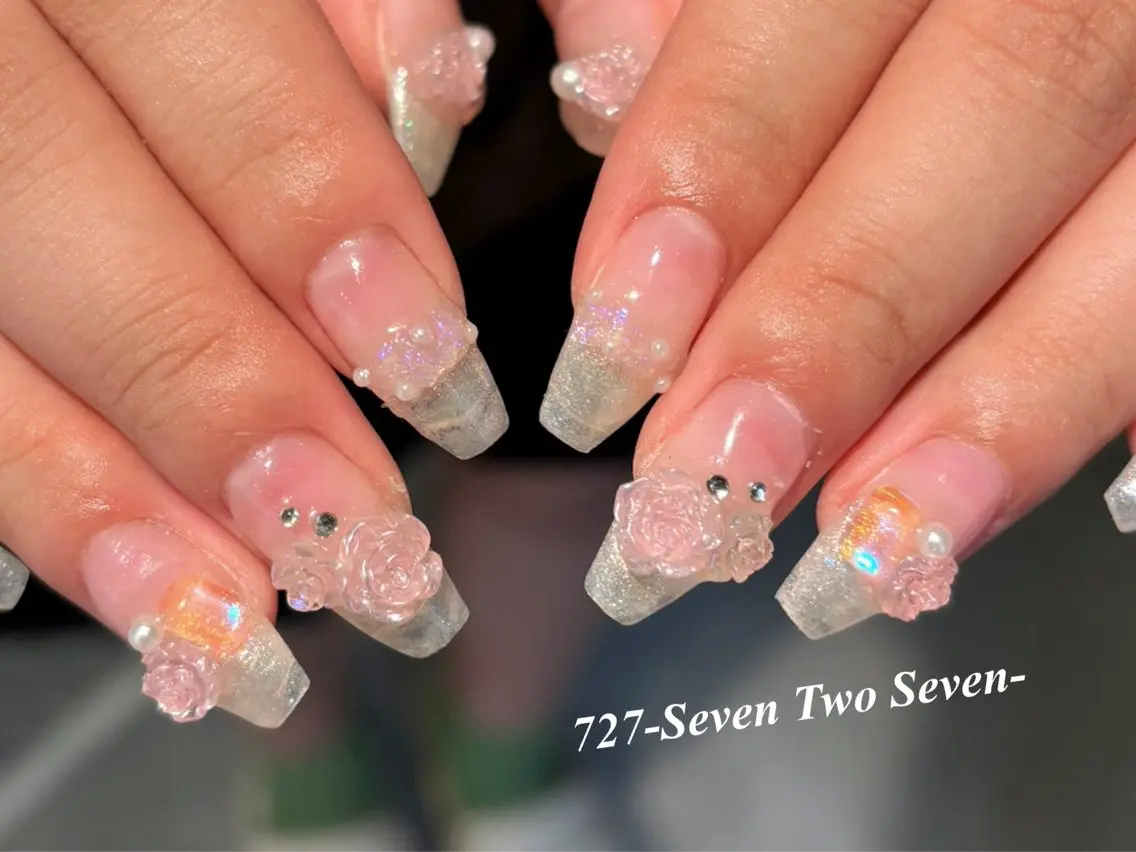 ネイル ハンドネイル 727 nailのネイルデザイン