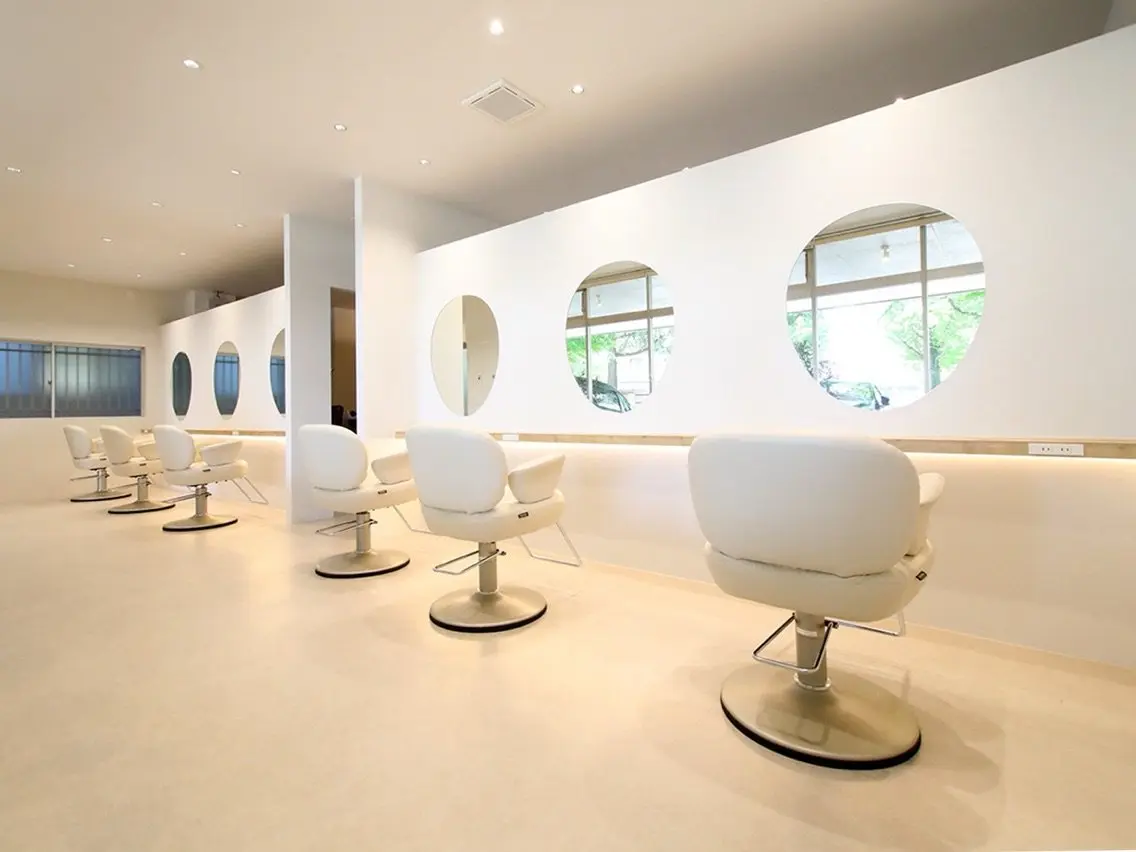 TRiNiTy hair designの内観・外観1
