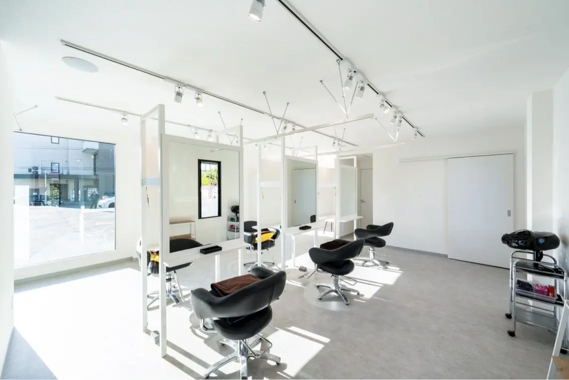 iro I hairの内観・外観1