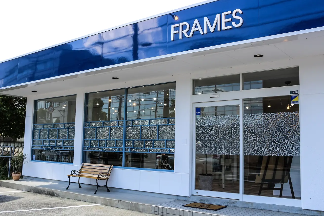 FRAMES【フレームス】の内観・外観1