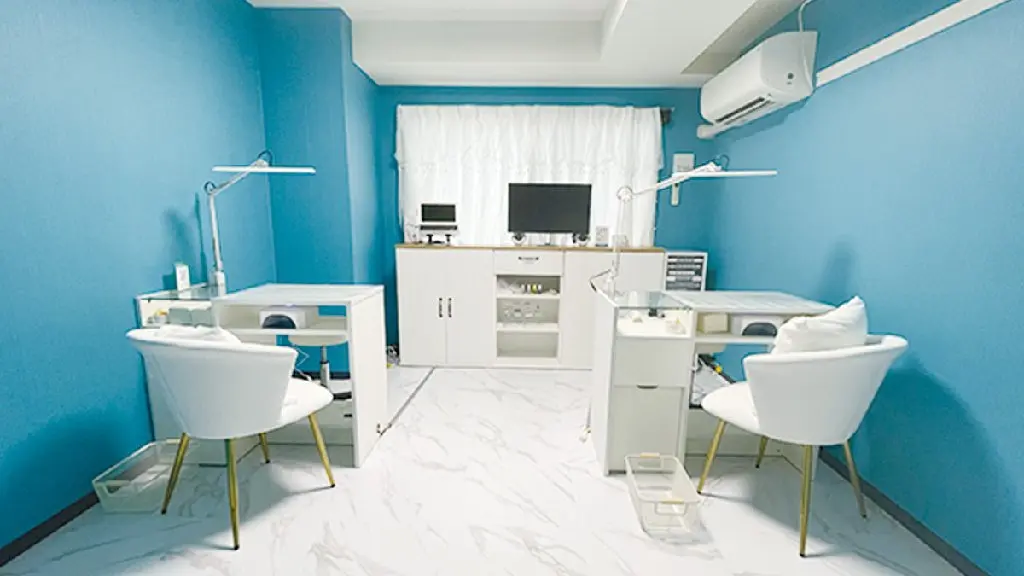 Nail Salon Charmeの内観・外観1
