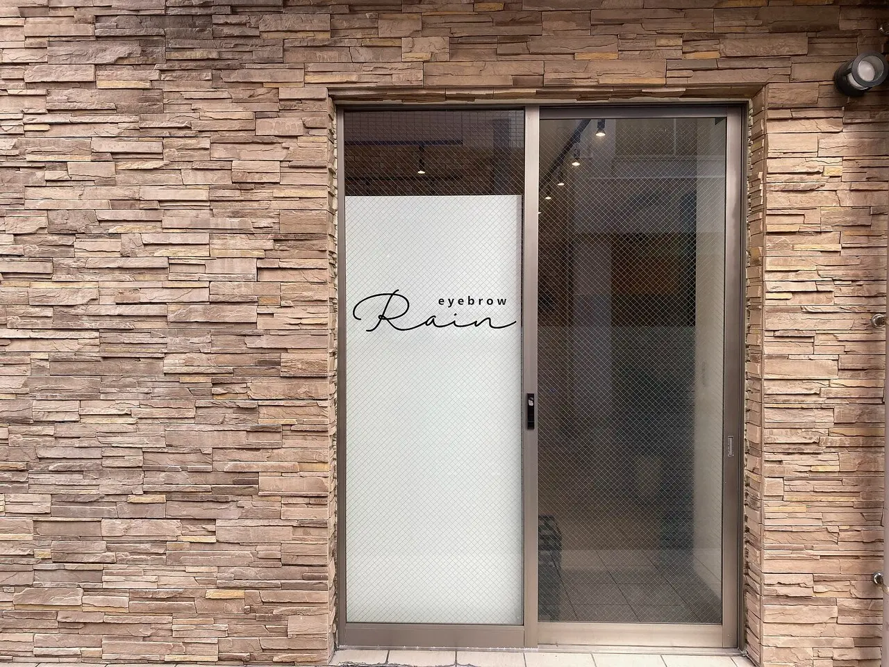 アイブロウ Rain 鹿児島天文館店の内観・外観1
