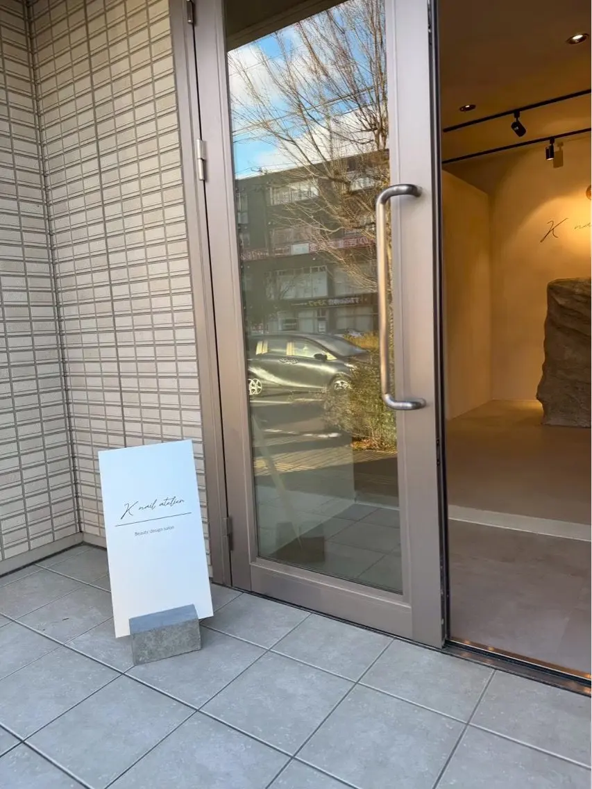 K nail atelier 長町南店の内観・外観2