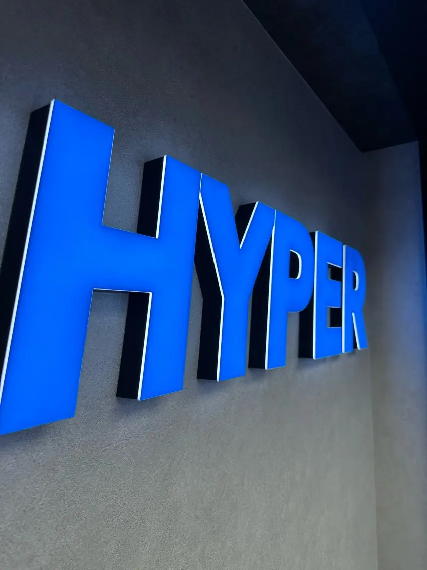 HYPER smart salon 小田原の内観・外観2