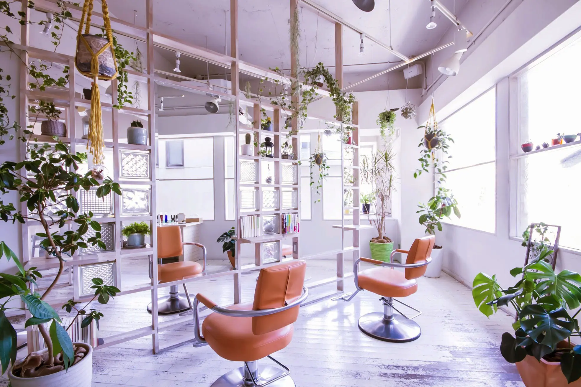 asha hair solution神戸店の内観・外観1