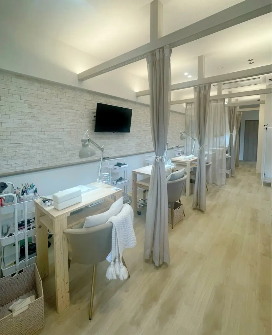 atelier classic 千里丘店の内観・外観1
