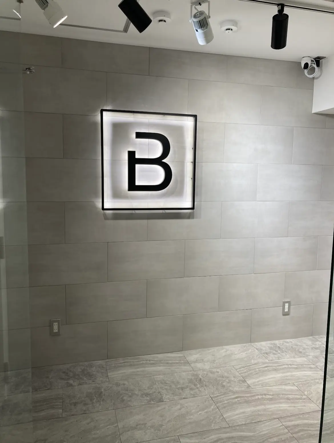 B3 SHARE SALONの内観・外観1
