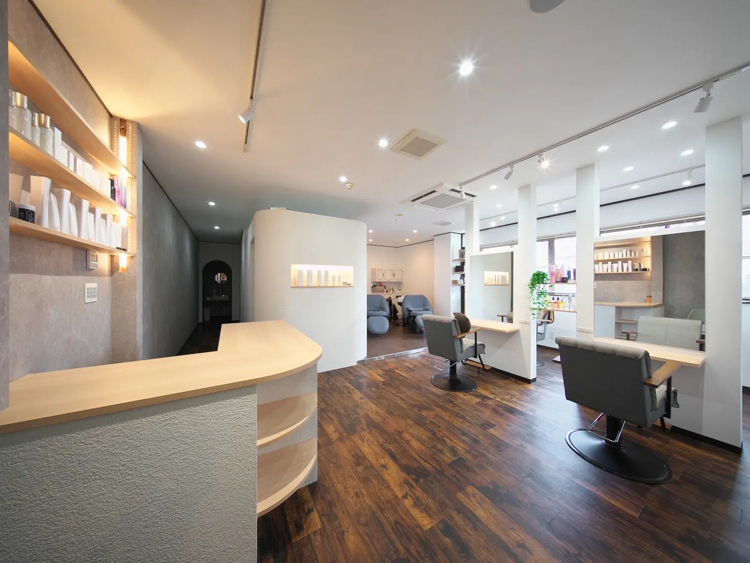 Pleare 鯖江店の内観・外観1