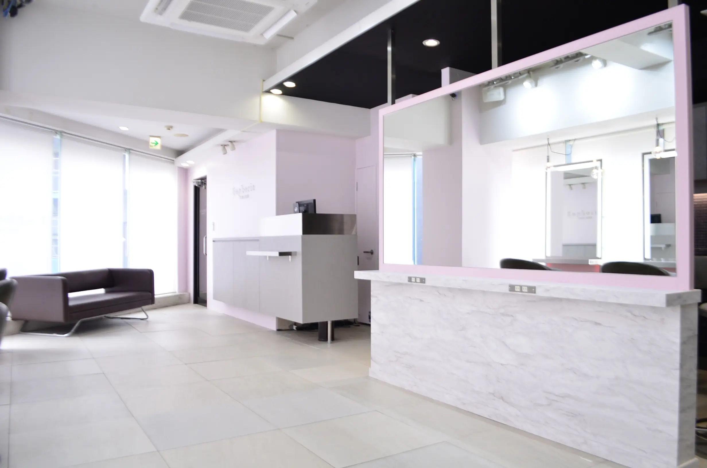 euphoria+nサンシャイン通り店の内観・外観1
