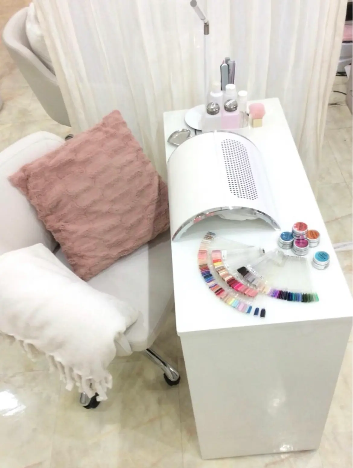 Nail＆Eyelash GEMULEの内観・外観1